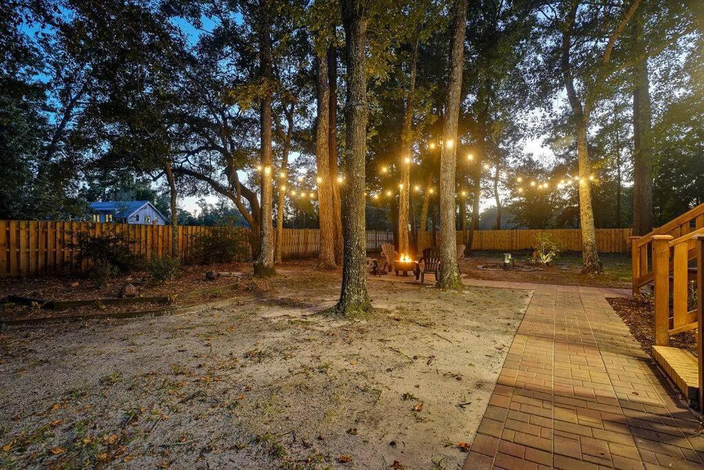Middle Sound Hideaway~Beaches, Shopping, Families Villa Wilmington Exterior photo
